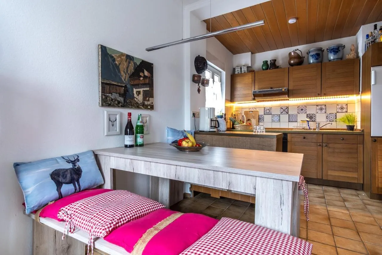 Cruwzo I Holiday Home With Balcony, Garden And Terrace Nuremberg
